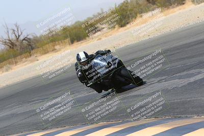 media/Mar-28-2022-Superbike Trackdays (Mon) [[b8603d0f67]]/Open Track Time/Turn 3 Inside/